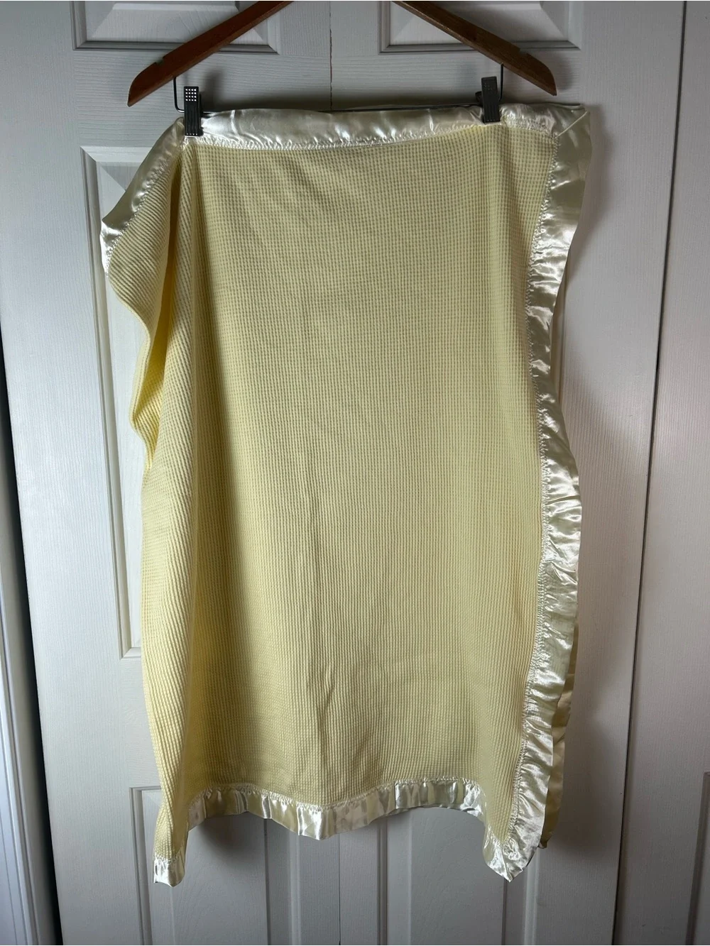 Starting Out Solid Yellow Baby Blanket Thermal Waffle Weave Silky Satin Edge